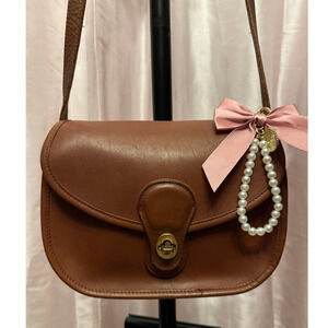 Vintage leather saddle bag